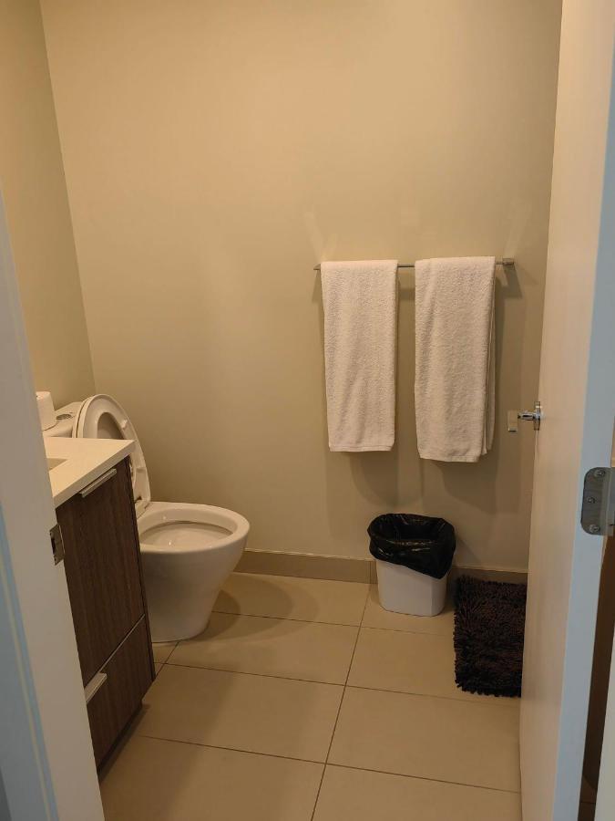 Lovely 1 Bedroom Condo Victoria Exterior photo